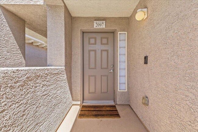 Foto del edificio - Elegant Summerlin 2 Bedroom Retreat with Designer Finishes