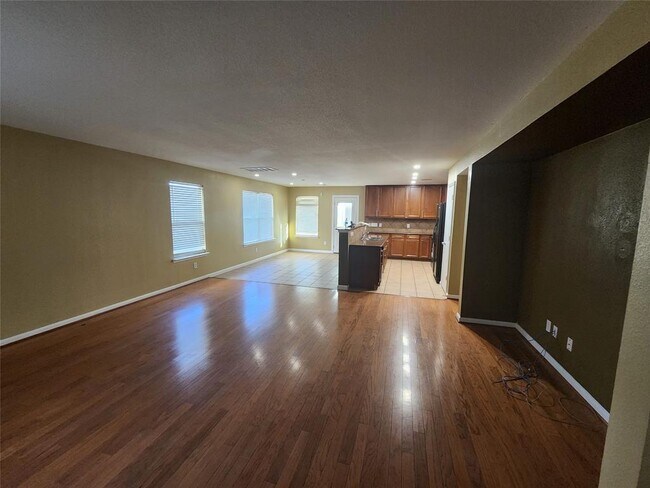 Building Photo - 318 Remington Green Ct