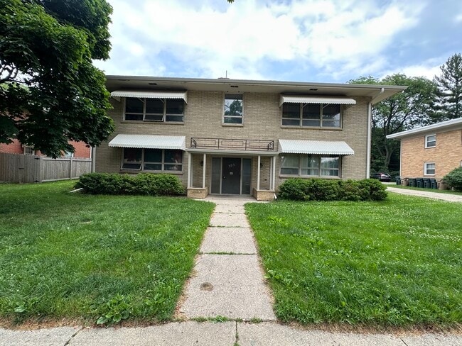 Foto del edificio - 305 N Midvale Blvd