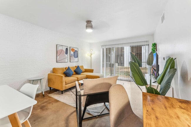 Foto del edificio - 500 S Congress Ave