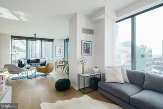 Building Photo - 2101 Market St