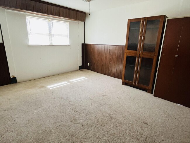 Foto del edificio - 703 W Main St