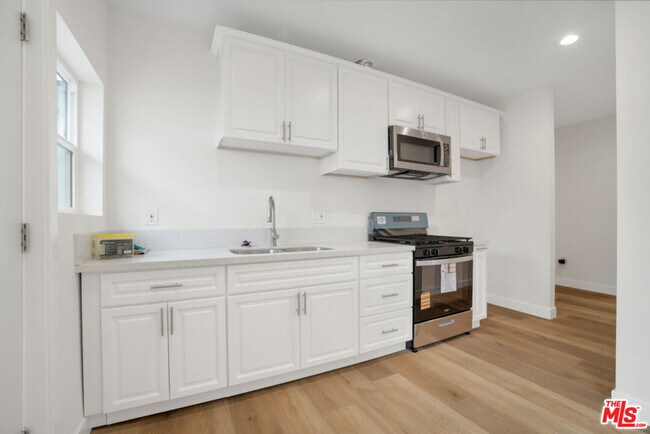 Foto del edificio - 527 W 90th St