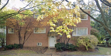 Building Photo - 1111 Dewey Ave