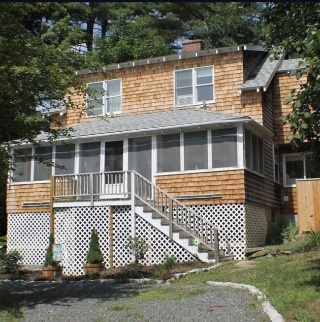 Building Photo - 29 Thompson Ln