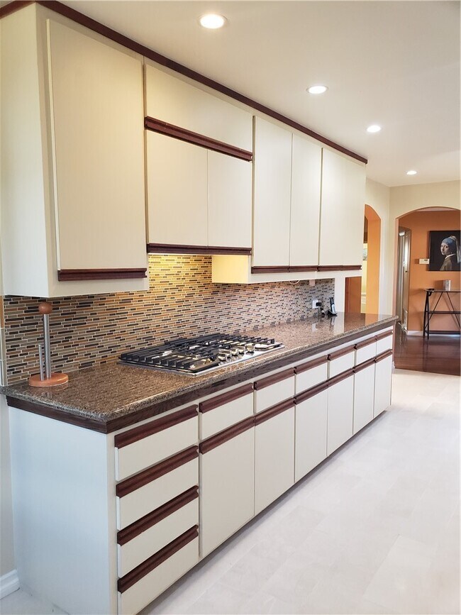 Building Photo - 4014 Exultant Dr