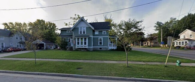Foto del edificio - 804 S Memorial Dr