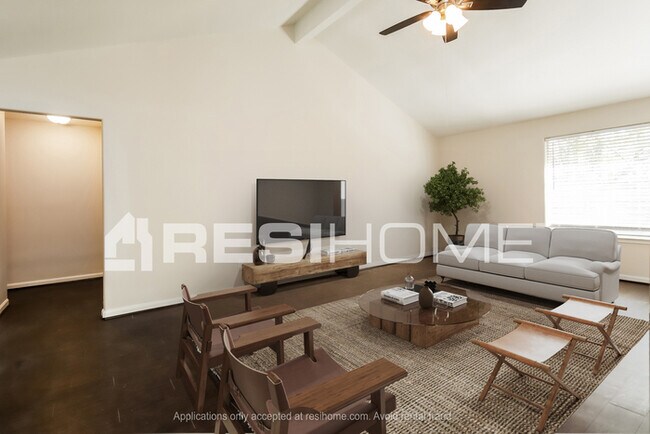 Foto del edificio - 1503 Green Trail Dr