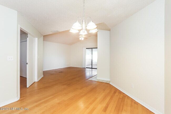 Foto del edificio - 11167 Caroline Crest Dr