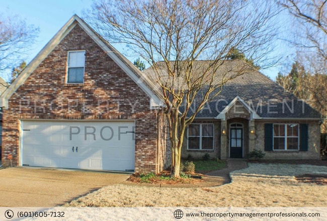 Foto del edificio - A custom beauty in a gated subdivision!