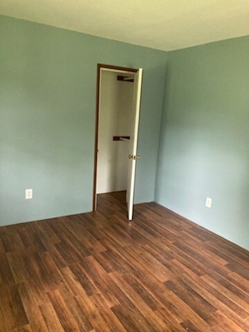 Foto del edificio - 1220 Ulster Heights Rd