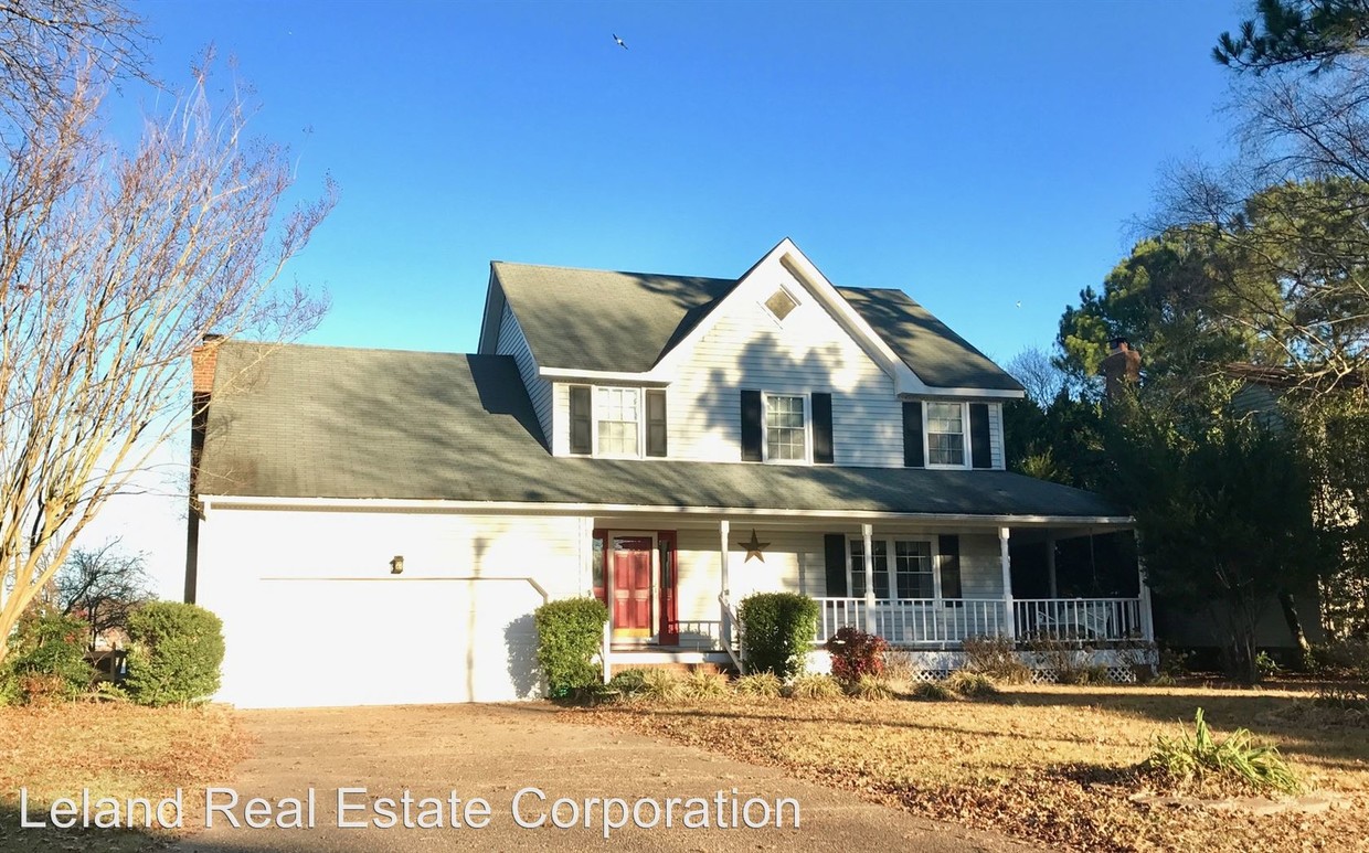 Primary Photo - 1441 Lake James Dr