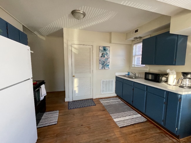 Foto del edificio - 600 E Main St