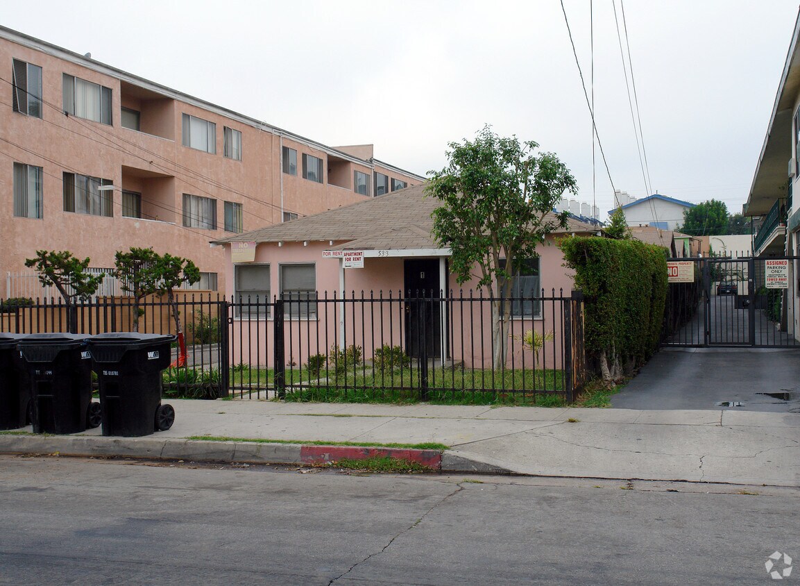 Foto del edificio - 533 W Hyde Park Blvd