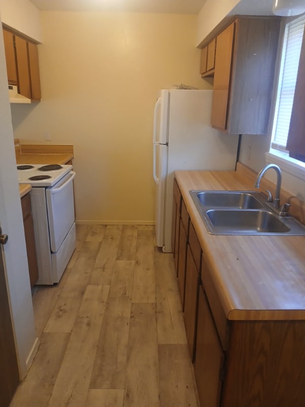 Building Photo - 4301 Yorkshire Dr