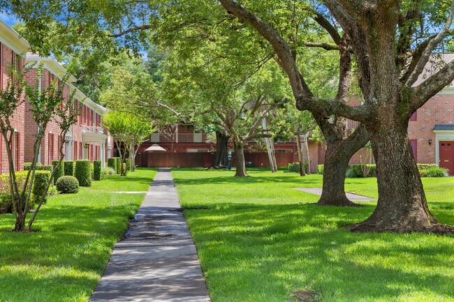Hermoso paisajismo - Carlton Arms of Winter Park