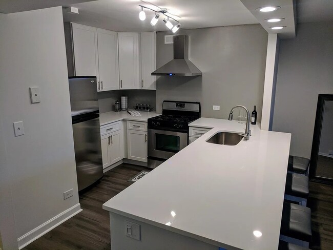 kitchen - 620 Peachtree St NE