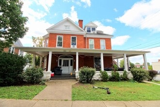 Building Photo - 205 Newman Ave