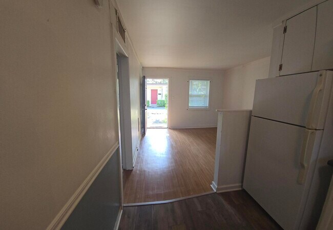 Foto del edificio - 551 E Miracle Strip Pkwy