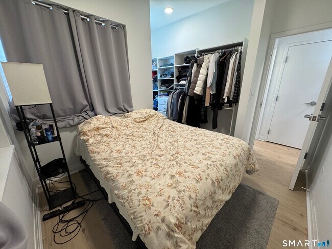 Building Photo - 19 Whitney Ave