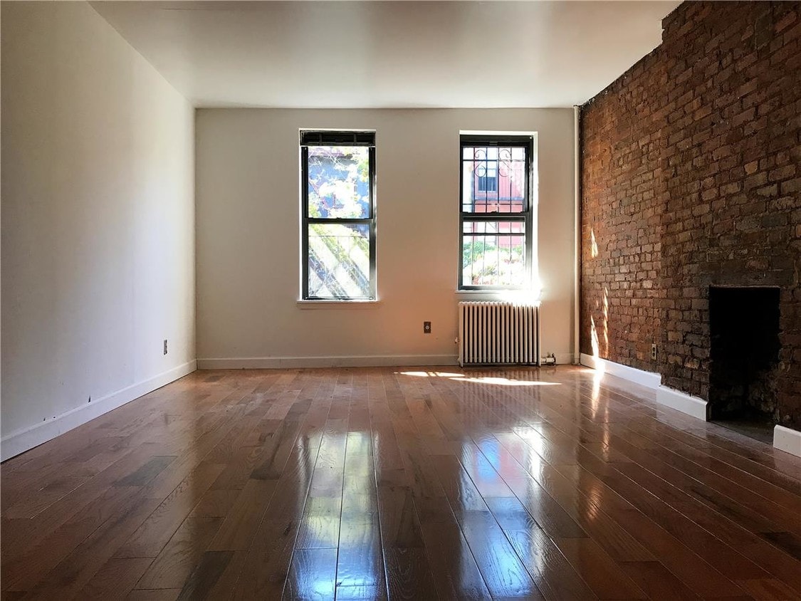 Primary Photo - 426 W 46th St
