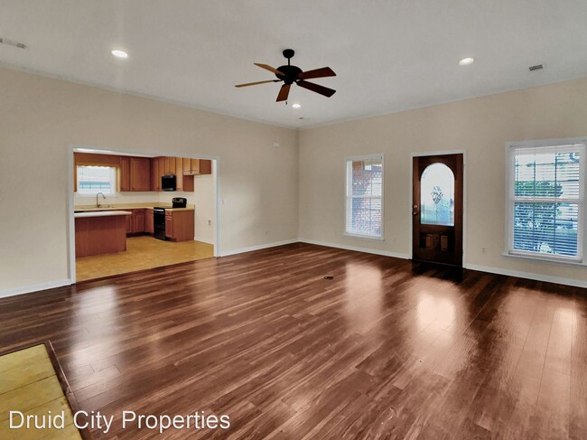 Building Photo - 3 br, 2 bath House - 2230 Cross Creek Drive
