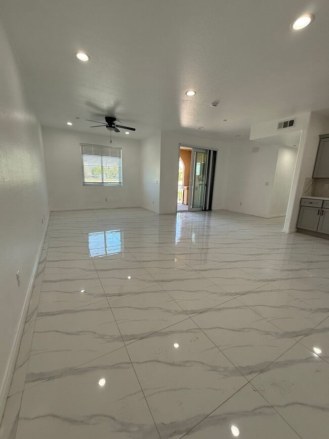 Interior Photo - Arrow Apartments