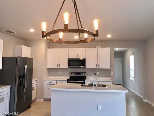 Building Photo - 18504 Cronin Sand Ln