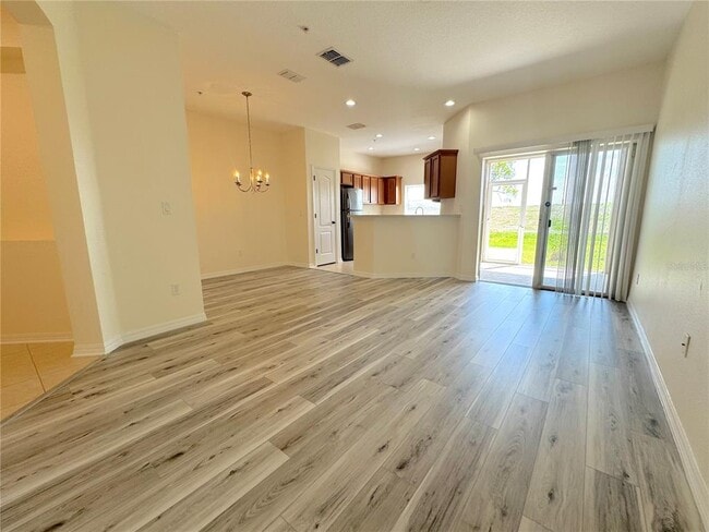 Building Photo - 1390 Grantham Dr