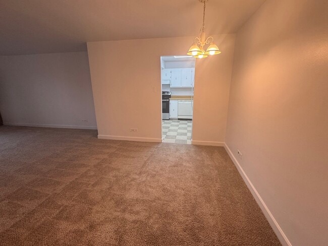 Building Photo - 700 Perrie Dr