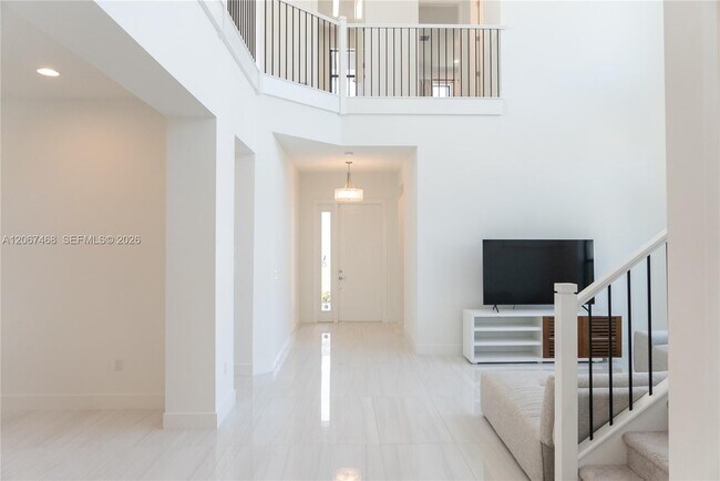 Foto del edificio - 8151 Laurel Falls Dr