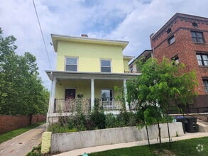 Building Photo - 2009 Pleasant St