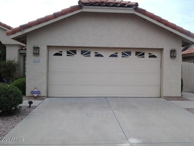 Building Photo - 6263 E Helm Dr
