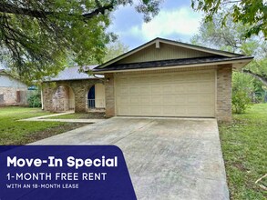 Building Photo - 9702 Bay Vw Dr