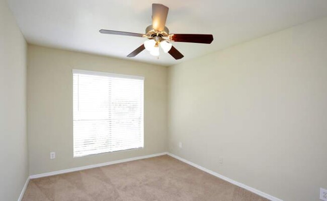 Foto del edificio - 1 bedroom in Webster TX 77598