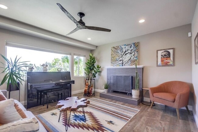 Building Photo - 7832 Cinnabar Dr