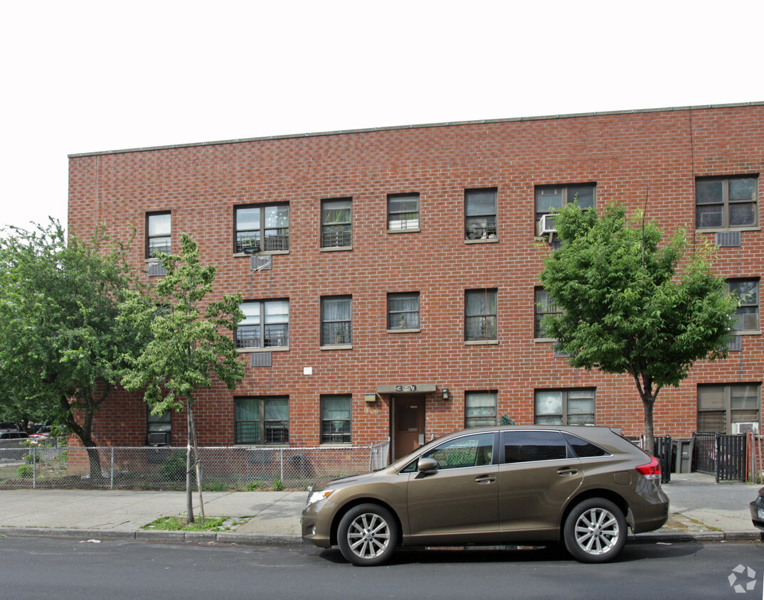 Building Photo - Hope Gardens