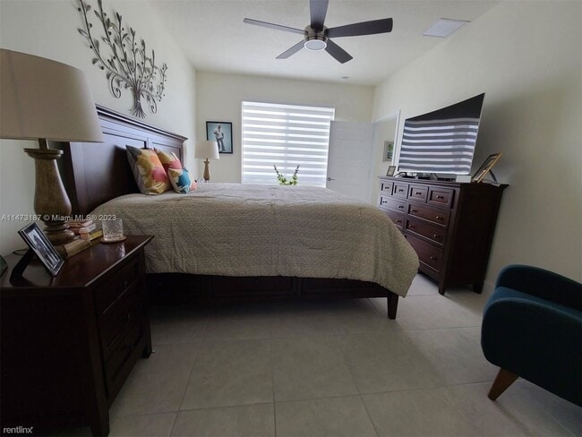Building Photo - 3 br, 2 bath House - 8301 NW 41st St Apt 302