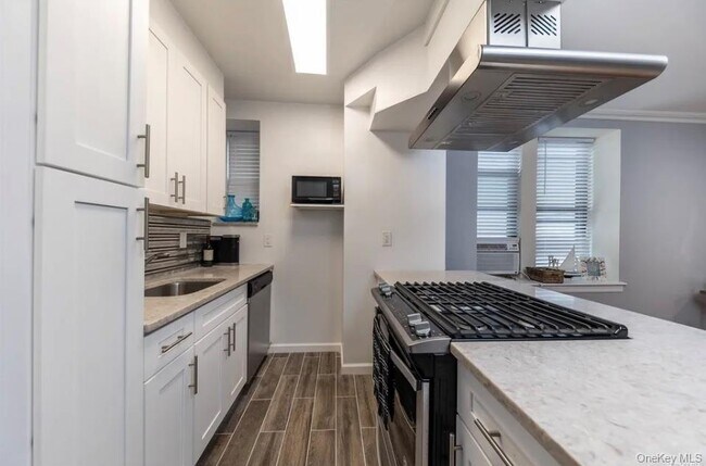 Foto del edificio - 25 W Broadway