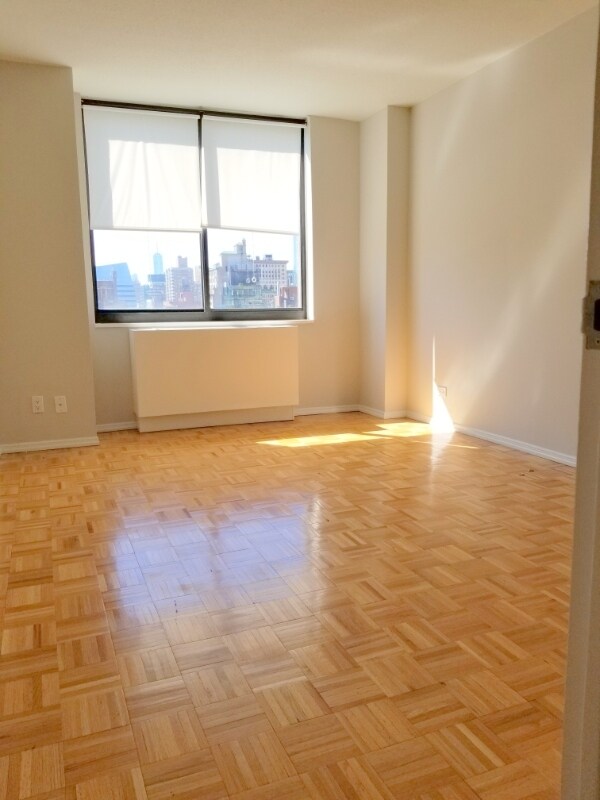 Foto del edificio - 165 E 32nd St