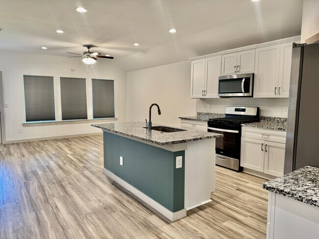 Foto del edificio - Amazing 4/2/2 in Terra Vista in Frenship ISD!