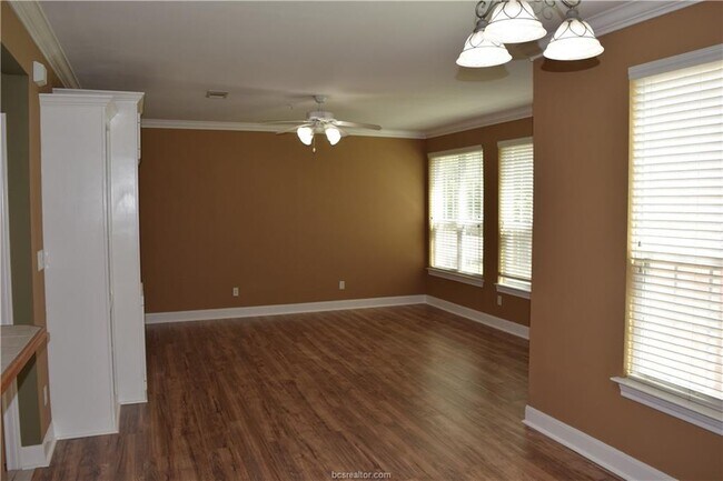 Foto del edificio - 801 Luther St W