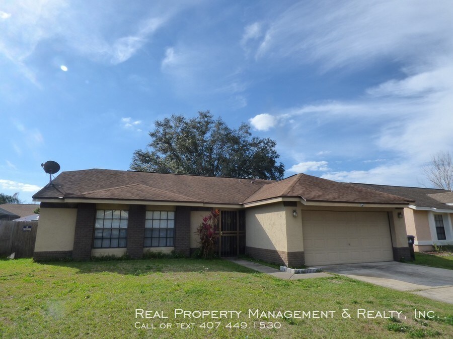 Nice 3 BR / 2 BA Home In Rio Pinar Lakes House Rental in Orlando, FL