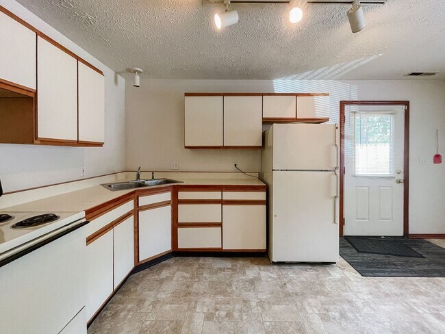 Foto del edificio - Washer/Dryer Hook Ups