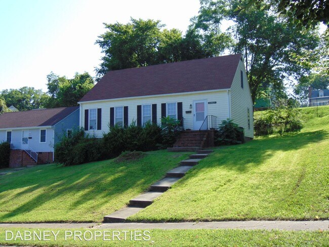 Building Photo - 4 br, 2 bath House - 4903 Goddin Circle