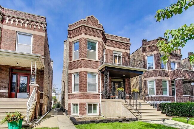 Foto del edificio - 1928 S Harvey Ave