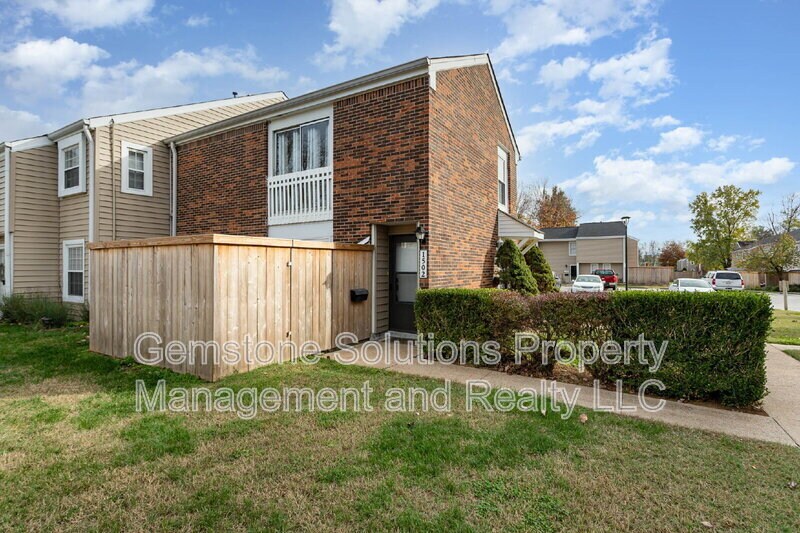 Foto principal - 1705 Granville Rd