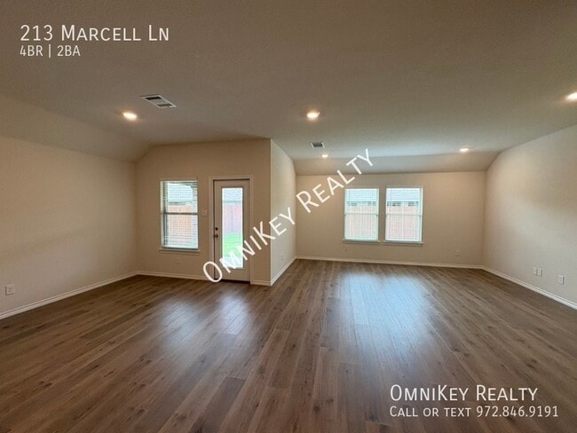 Building Photo - 213 Marcell Ln