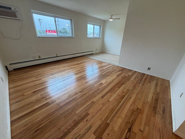 Foto del edificio - 4789 Ridge Ave