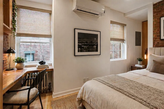 Photo - 86 Christopher St Townhome